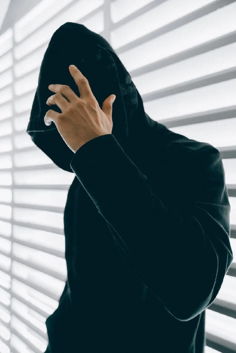 Download Black Hat Hacker Photos for Profiles and Phone Backgrounds