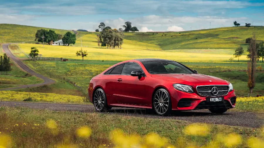 Download wallpaper from Mercedes Benz Car For Desktop