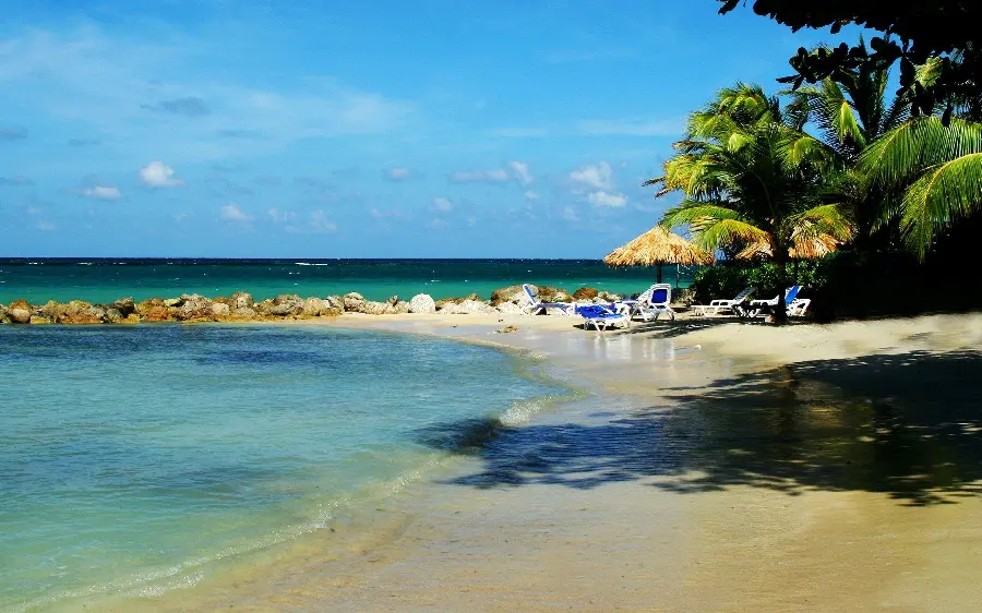Photos of the seashore of the islands of Jamaica