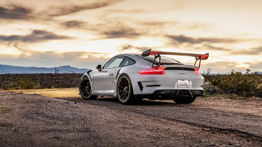 White Porsche GT3 911 GT3 car profile photo in HD quality