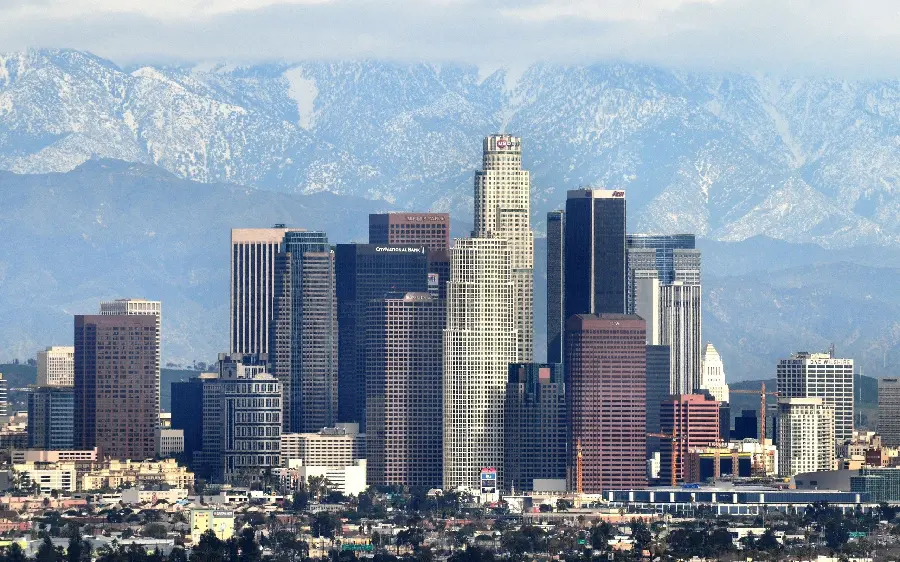 Downtown Los Angeles wallpaper with commercial and office towers