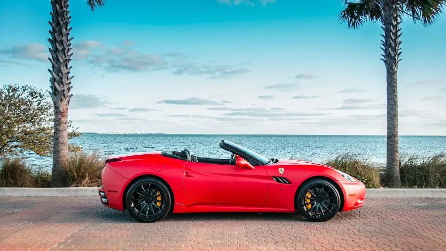 Download photo of beautiful red Ferrari California car for Android phone