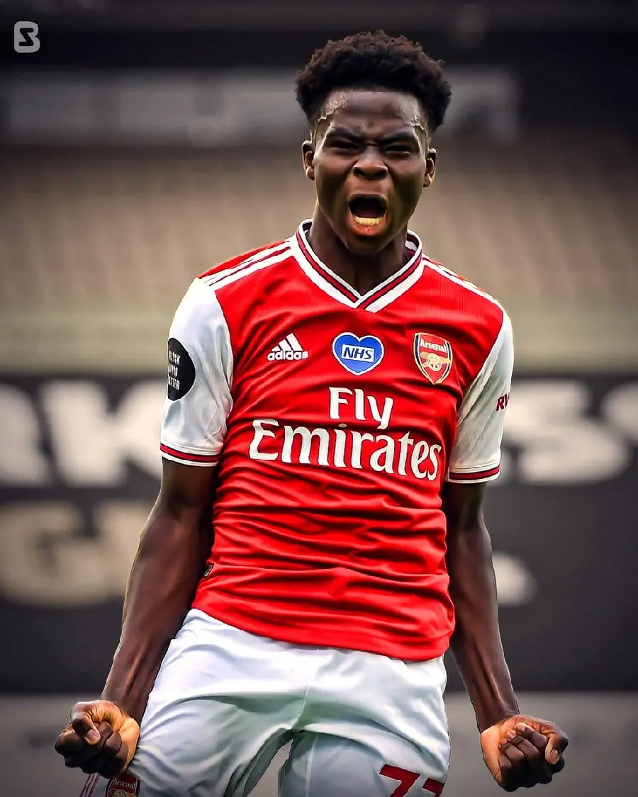 New and cool Bukayo Saka wallpaper for iPhones