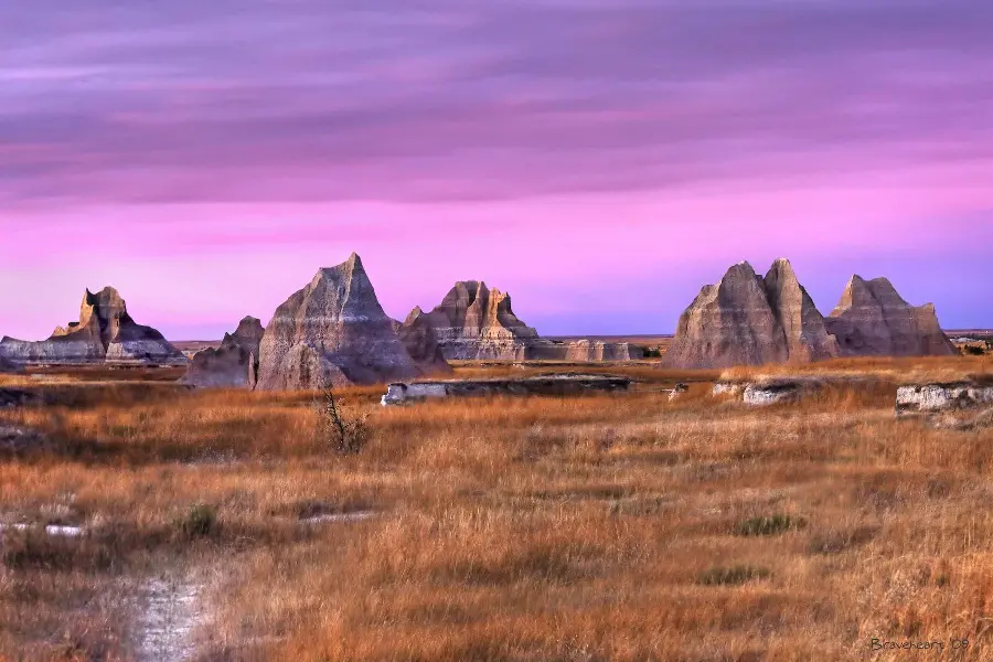 Download photo of Badlands National Park with a purple sky