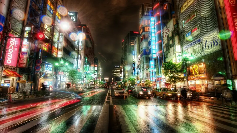 A photo of a street light in Tokyo, Japan at night and in the dark