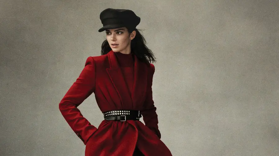 Download Kendall Jenner background with a beautiful coat and a special hat