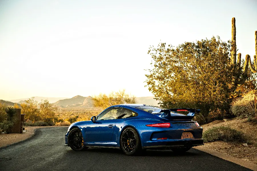 Download Porsche 911 GT3 wallpaper with HD quality for computer and laptop