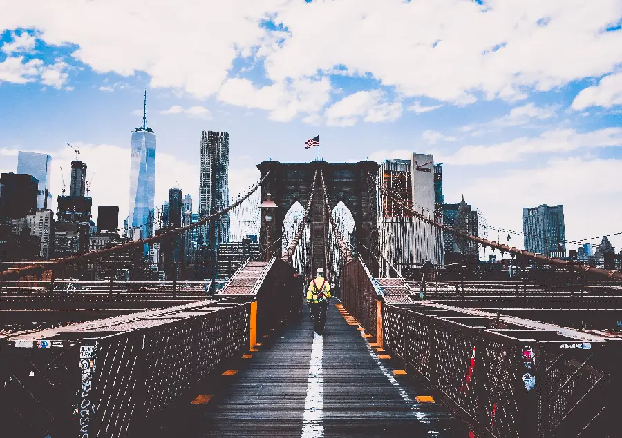 Photo of the famous New York City Bridge in the Brooklyn area
