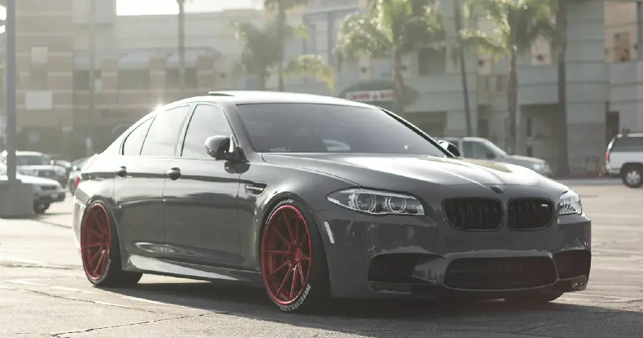 Photo of a BMW M3 for background and WhatsApp profile