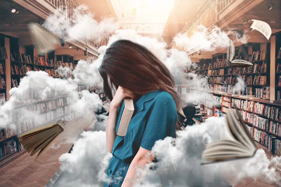 Download beautiful and intelligent bookworm profile picture in the library