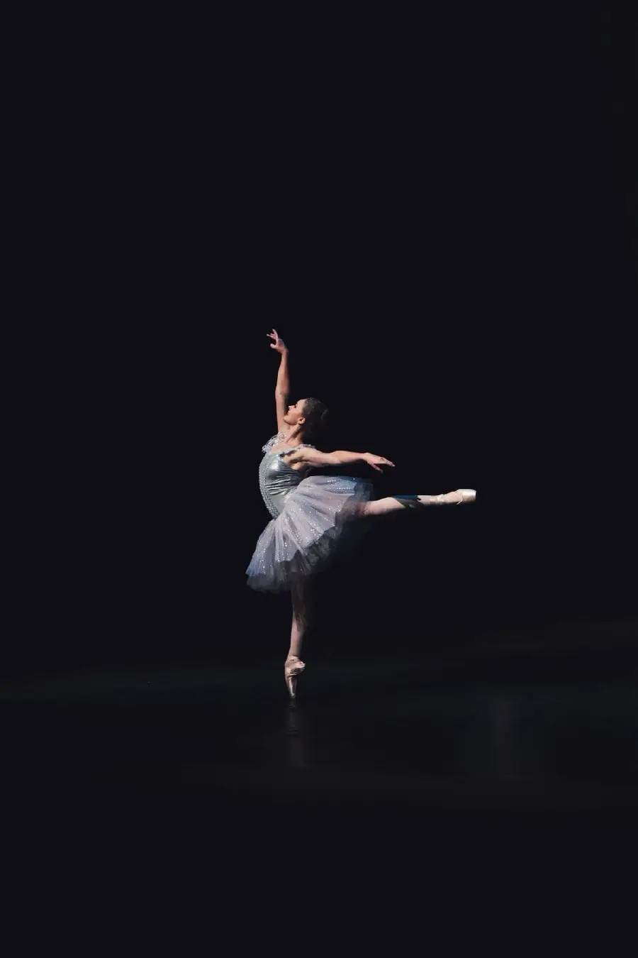 Photo and vector Ballet dance with black background and high quality