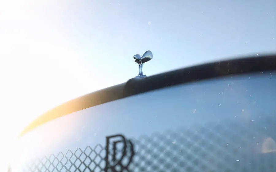 Rolls Royce logo and car logo photo
