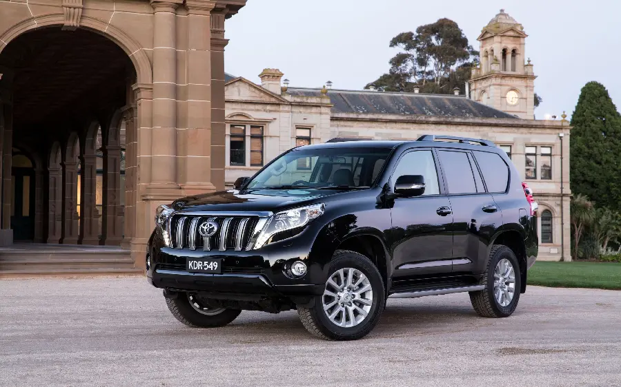 Download black Toyota Prado car wallpaper