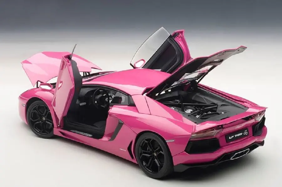 Download Pink Lamborghini Car Wallpaper for Computer