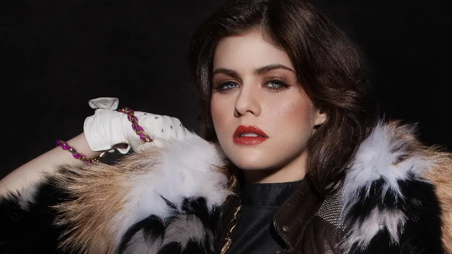 Alexandra Daddario Wallpaper, one of the Hollywood stars with excellent quality