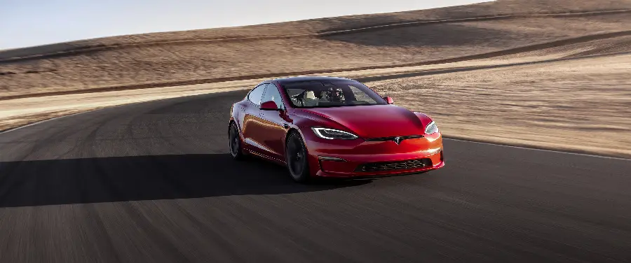 Photo of Tesla Model S with attractive color