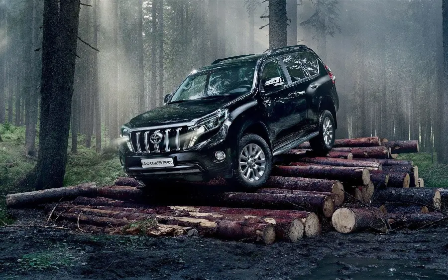 4k Toyota Land Cruiser Prado wallpaper for Windows