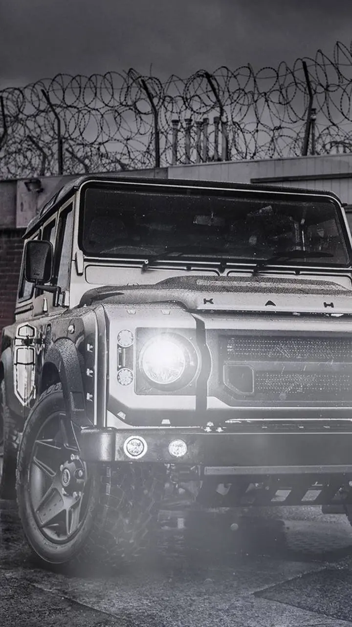 Land Rover SUV wallpaper for mobile phone background