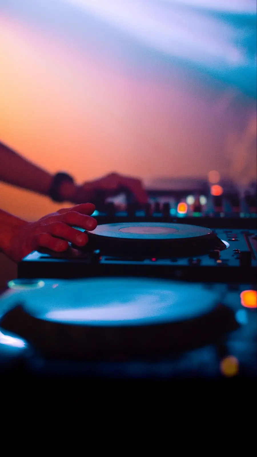 Download very beautiful DJ wallpaper in high quality