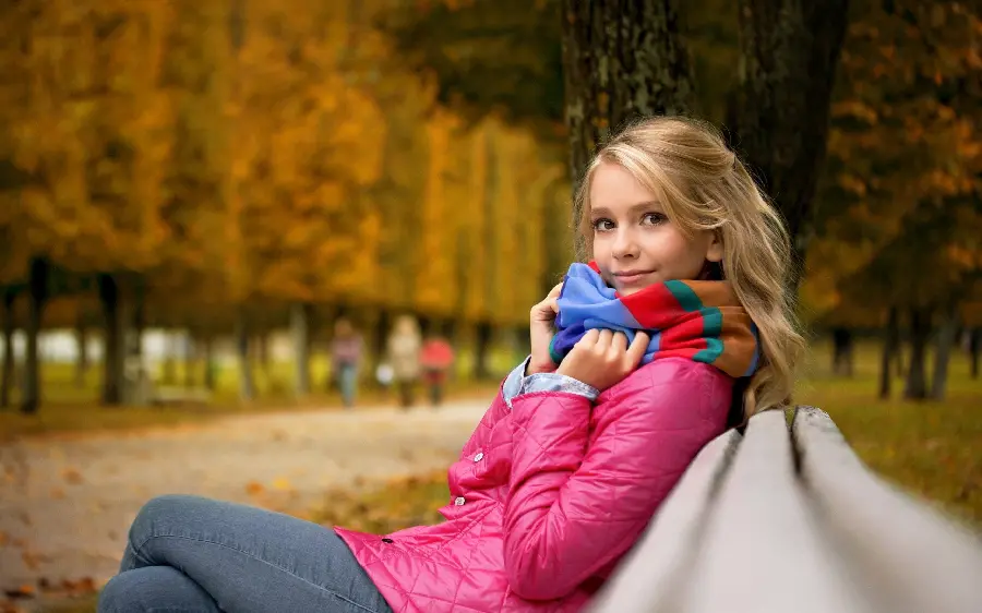 Beautiful girl photo for WhatsApp and Instagram profile