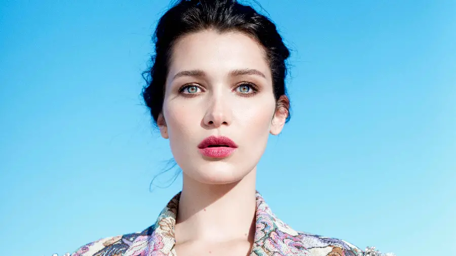 New Bella Hadid Photo for Girls for Profiles Without Text