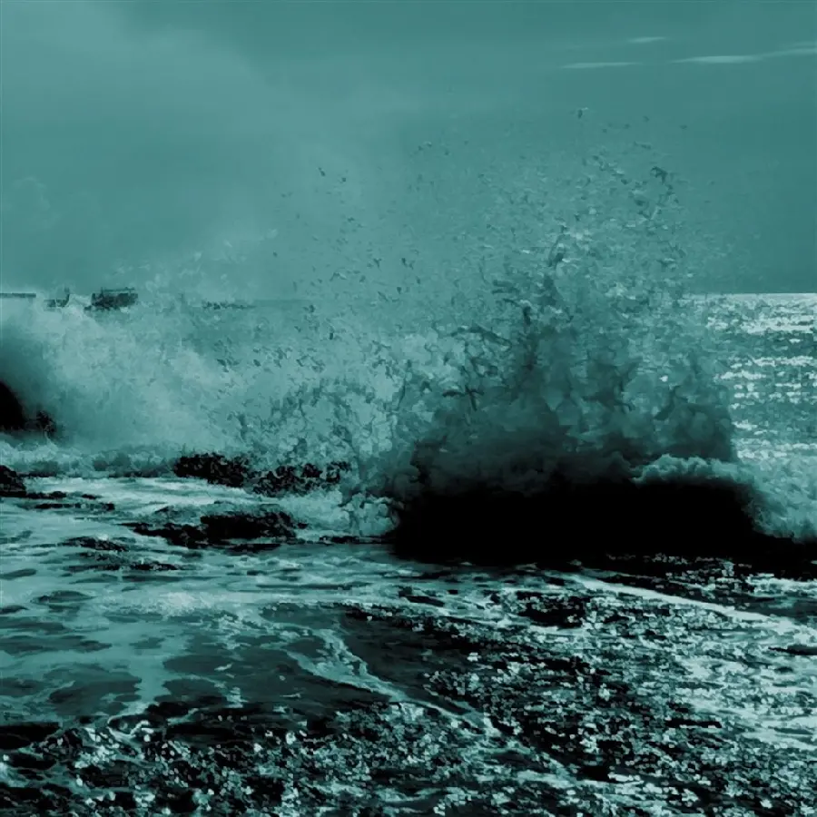 Download a beautiful profile photo and wallpaper of green and blue ocean waves in HD quality