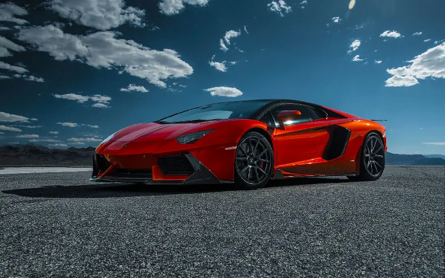 A special and attractive red Lamborghini photo for the phone screen