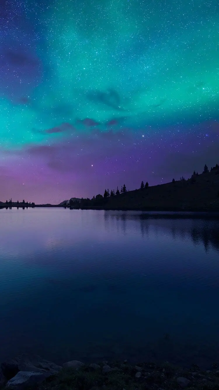 Download iPhone 14 Pro background photo with aurora design and fantasy colors