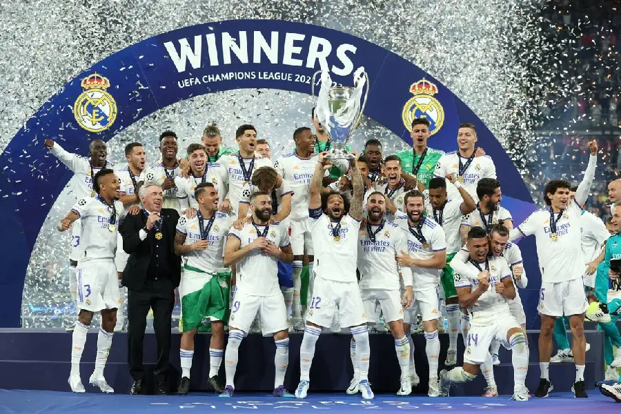 Photo of Real Madrid winning the 2022 Champions League final