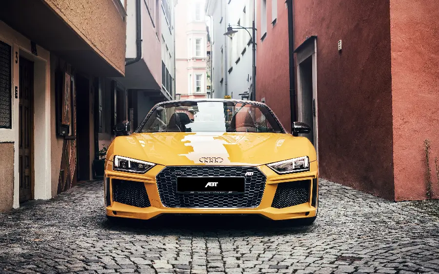 Download wallpaper of Audi in yellow and stylish color