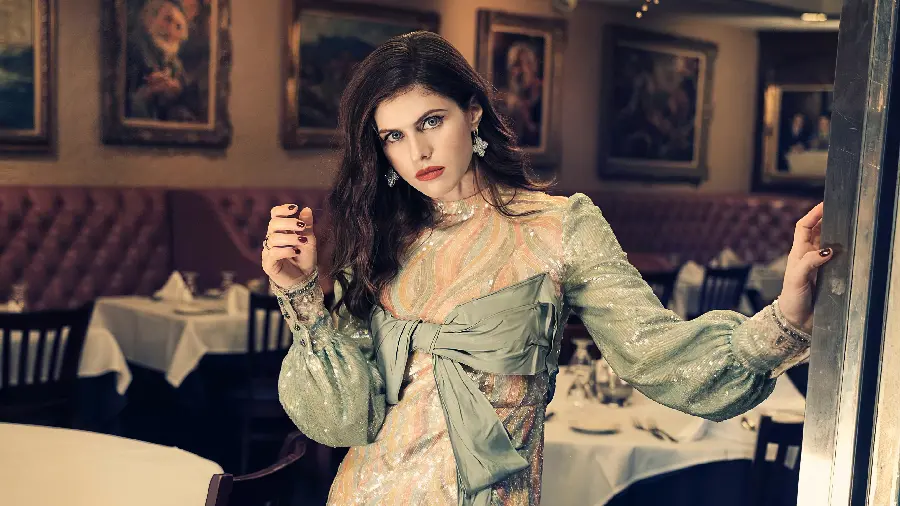 Alexandra Daddario's photo with Charming blue eyes