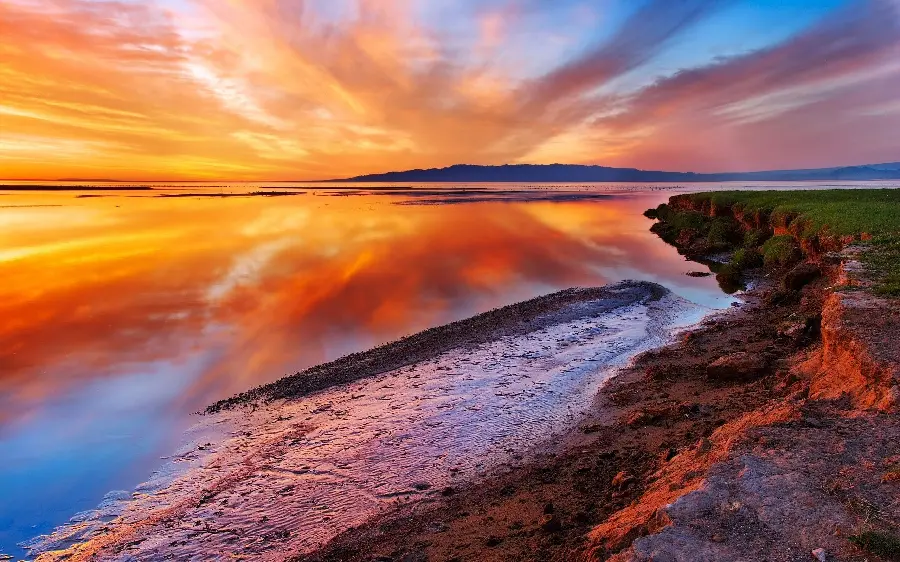 High Quality Photo of the Beautiful Sea and Beach in Southern Ireland