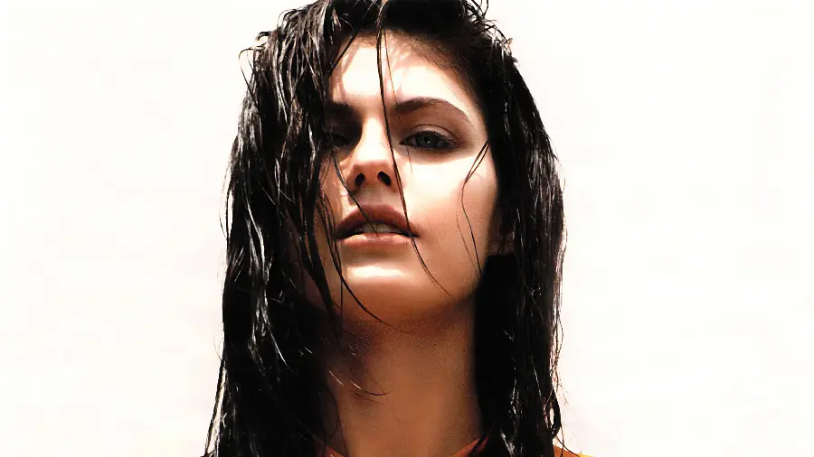 Photo of Alexandra Daddario without makeup