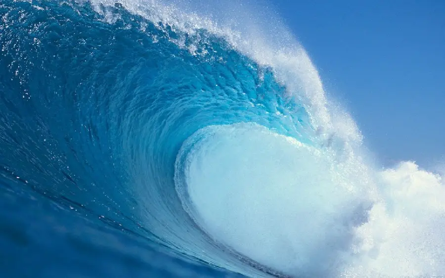 Sea and ocean wave wallpapers in 4k quality