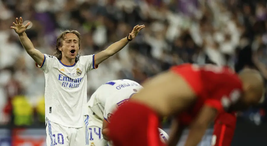 Photo of Luka Modric celebrating in the 2022 Champions League final