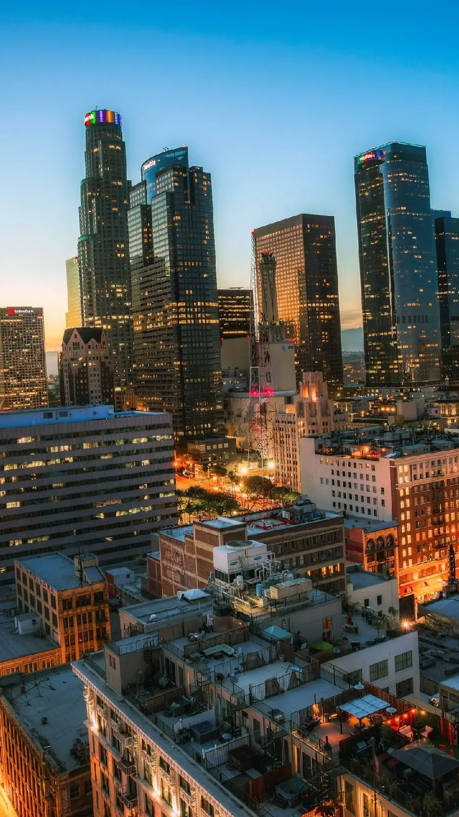 Download wallpaper of Los Angeles city in California for mobile background
