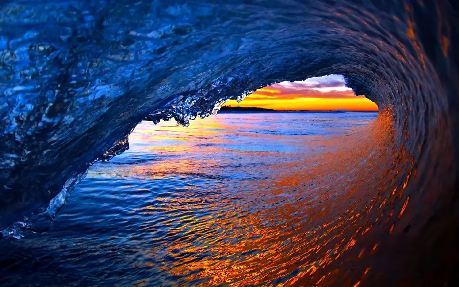 Download the incredibly beautiful ocean wave nature background
