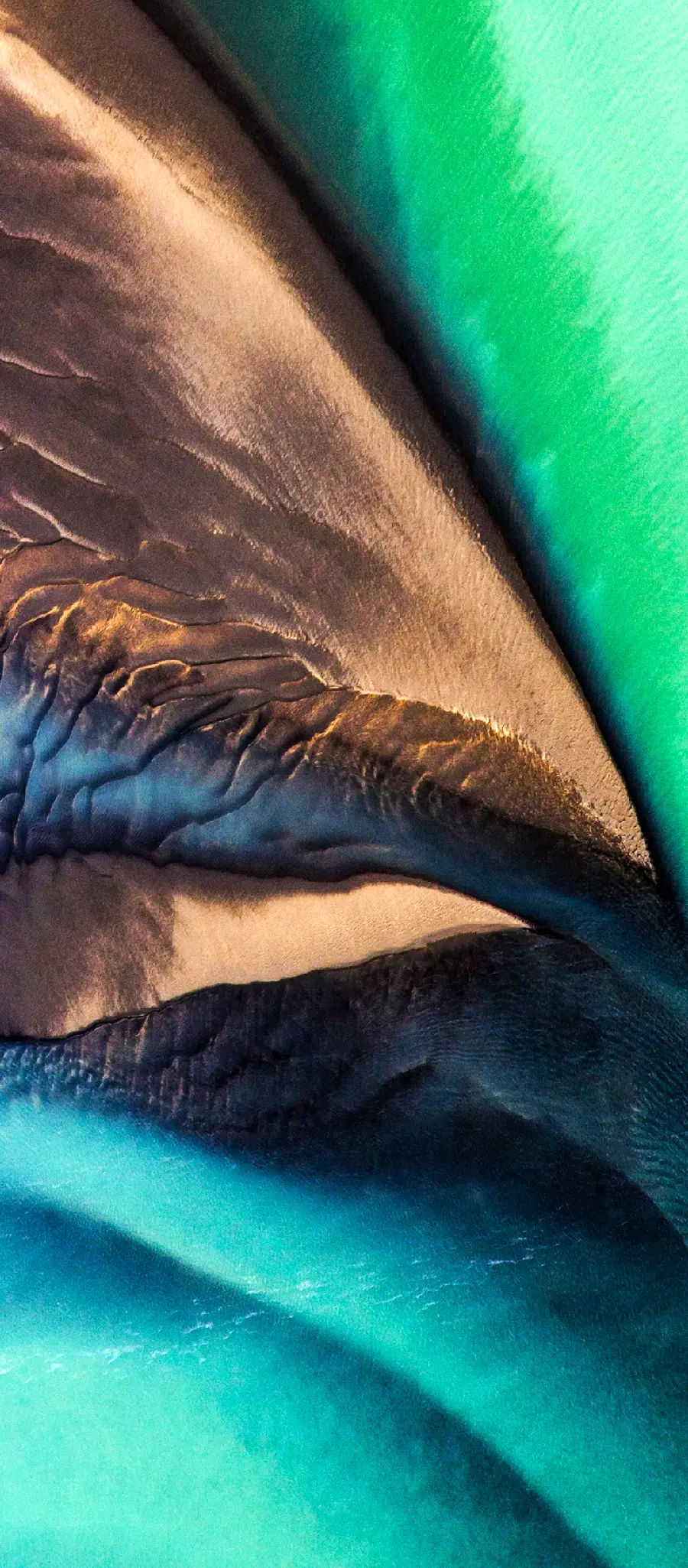 Download wallpaper for Android and iPhone