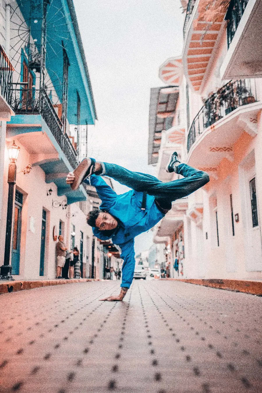 Wallpaper of a Dancing Boy for a Hip Hop Mobile Phone