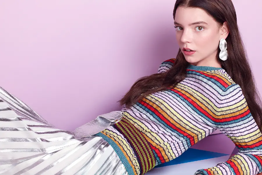 Anya Taylor Joy background for phone and smart mobile background