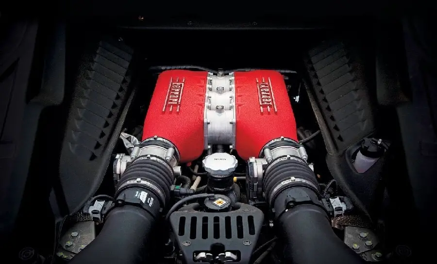 Very good quality photo of the 8-cylinder Ferrari engine