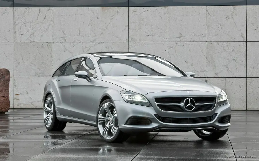 Photo Of Mercedes Benz Car In New And Cool Station Model