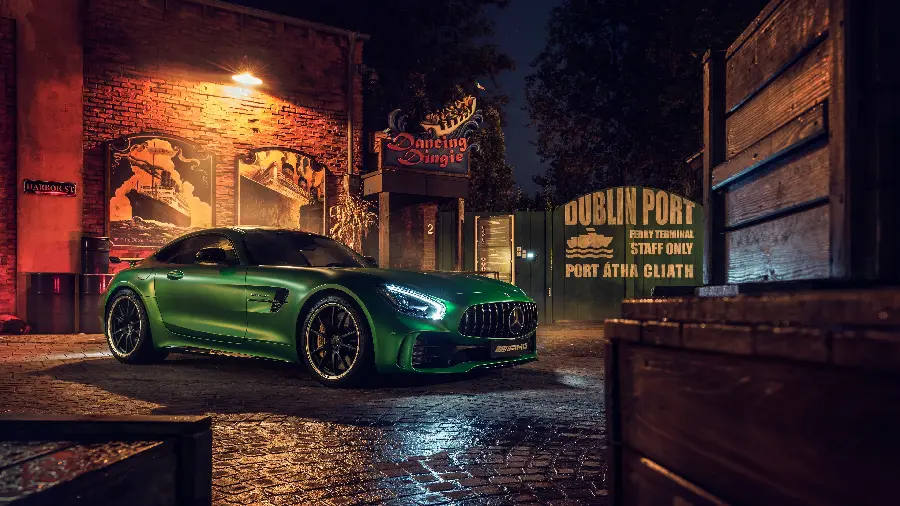Mercedes-Benz AMG GTR wallpaper