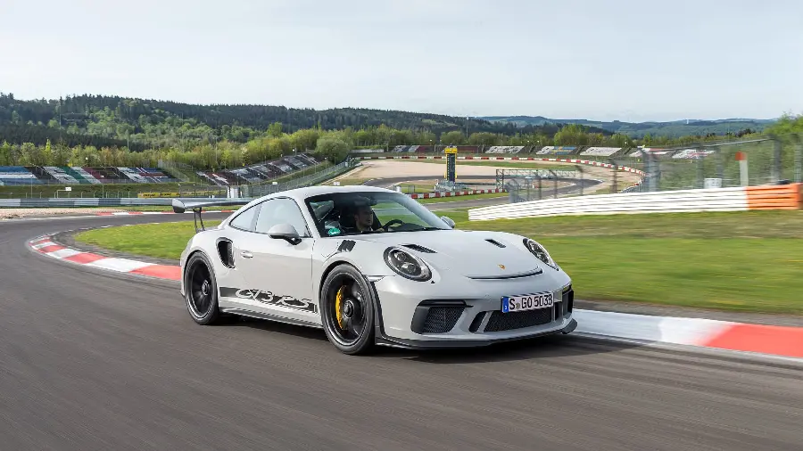 First clear image of Porsche 911 GT3 in high quality for wallpaper