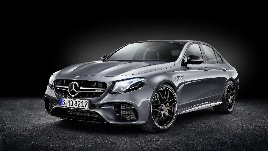 HD quality image of silver and attractive Mercedes Benz AMG E63