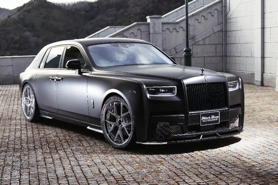 Download Rolls Royce car photos and vectors in HD quality