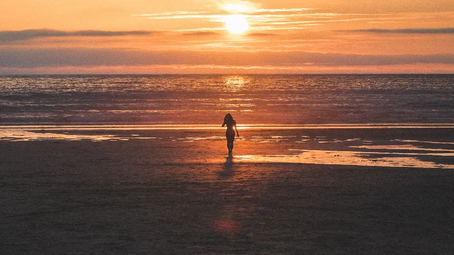 The most stylish and newest model of a beautiful girl's photo next to the sunset