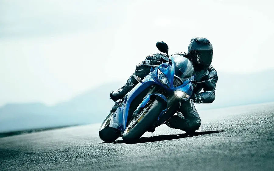 Very beautiful photo of motorcycle riding with racing Yamaha