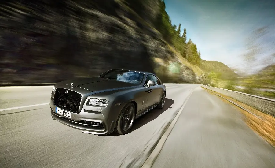 Download pictures of the beautiful Rolls Royce luxury and sports car for mobile