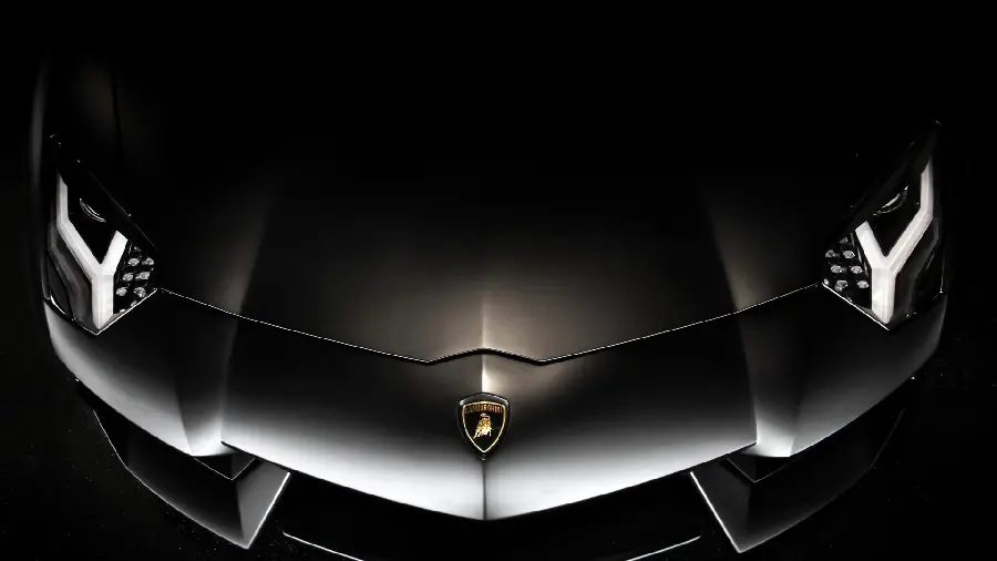 Lamborghini Aventador Black Wallpaper